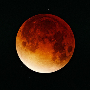 Lunar-eclipse-09-11-2003皆既月食