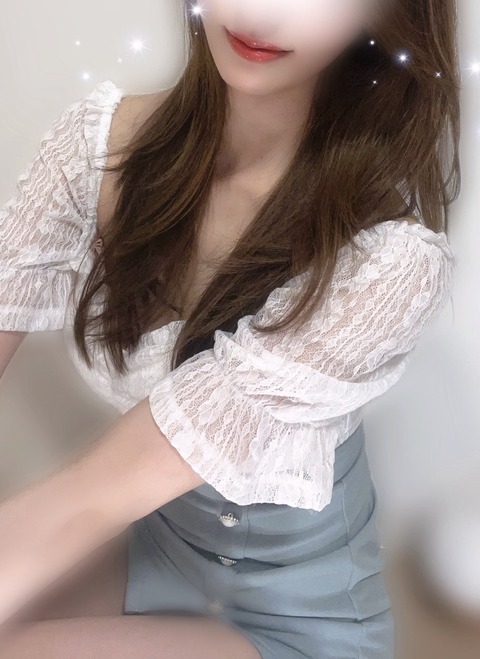 DD8D87A4-95EC-48AA-A86E-143689814AD3