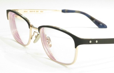 �������ܤ�REAL