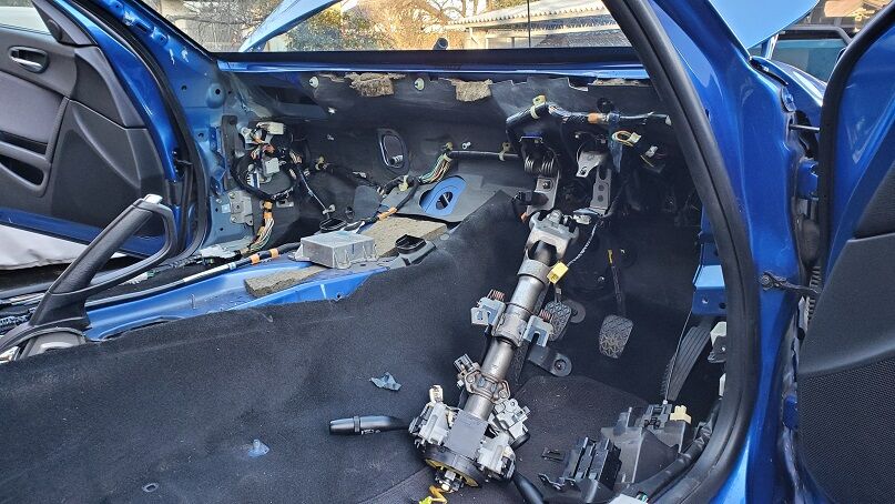 Rx 8マツ耐号 復活への道 その3 旧車両からパーツ剥がしその2 と スーパーバトル参戦車決定 ロータリーエンジン研究所 Real Techのre的ブログ