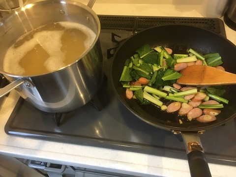 9F8CB872-CA33-447C-BF8E-B1428E8BA7E1