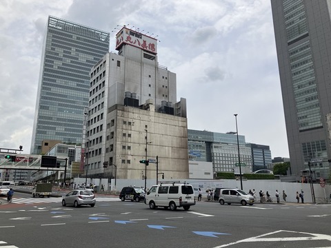 3A91F7EF-1B7D-4F60-87B3-EC22E3AE4F69