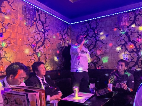 9A2782AA-6757-42E2-882A-6A722639B559