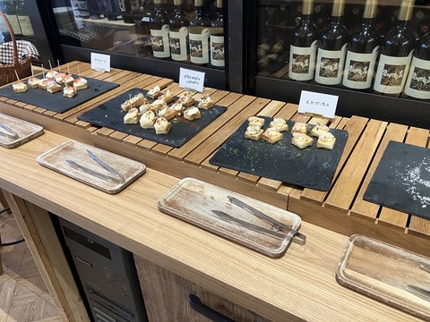 BD9BAEB4-6A87-4502-8A33-7EBB522E8BB3