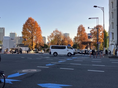 ABF404F7-3536-450F-8DCC-F744C06798EE