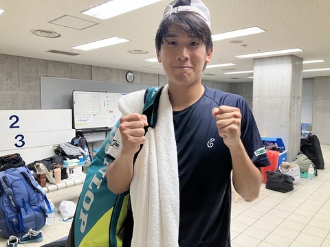 1F387FB2-442B-44C0-89DA-3CED5A221B8A