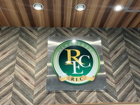 513757B8-49F2-41B4-813E-97674BEC34B9