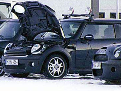 R56ボンネット