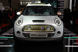 MINI Concept Tokyo 正面