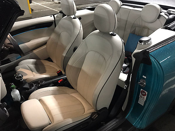 MINI Convertible4