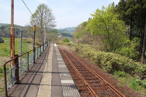 旧宮越駅ホーム