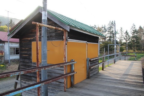 旧神明駅ホーム