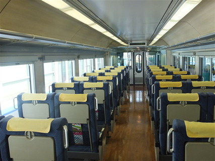 きらきらうえつ1号車