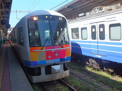 キラキラうえつ入線２