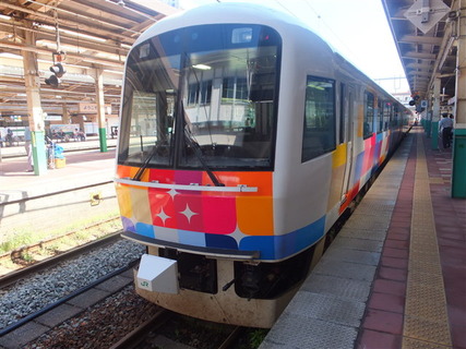 きらきらうえつ入線１