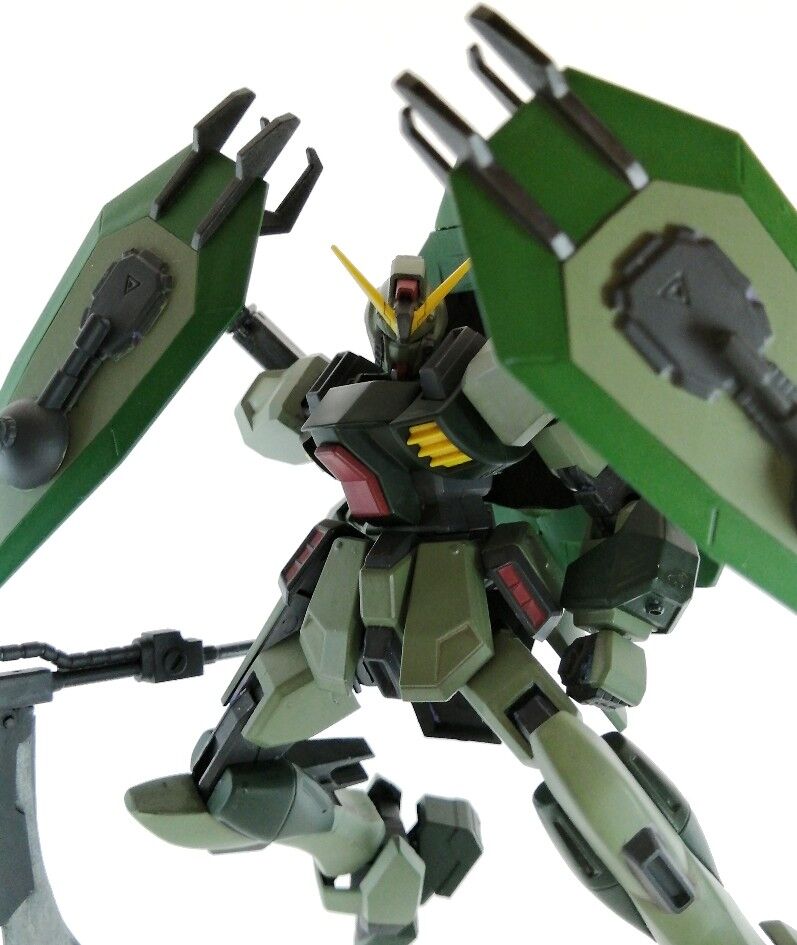 GUNDAM LOG【ガンプラ作例】ビルドカスタム機フォビグロガンダムです