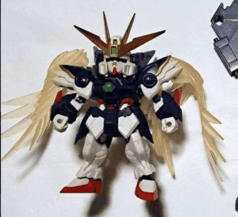 【ガンダム】クリアパーツの劣化は照明が主な原因？