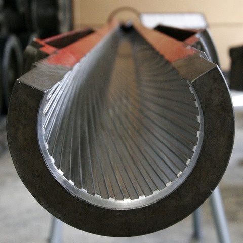 800px-105mm_tank_gun_Rifling