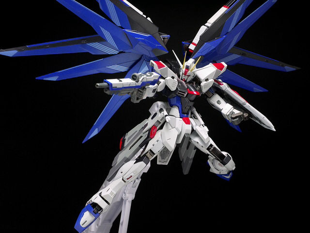 ぶっちゃけフリーダムガンダムはかっこいいし美しいしよく出来たデザイン Gundam Log ガンダムまとめブログ