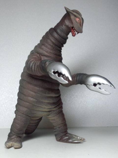お歳暮 佐竹雅昭 怪獣コレクション サドラ drenriquejmariani.com