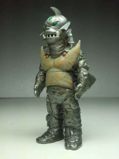 Amazon.co.jp: ウルトラ怪獣シリーズ 208 ズグガン（成体ver
