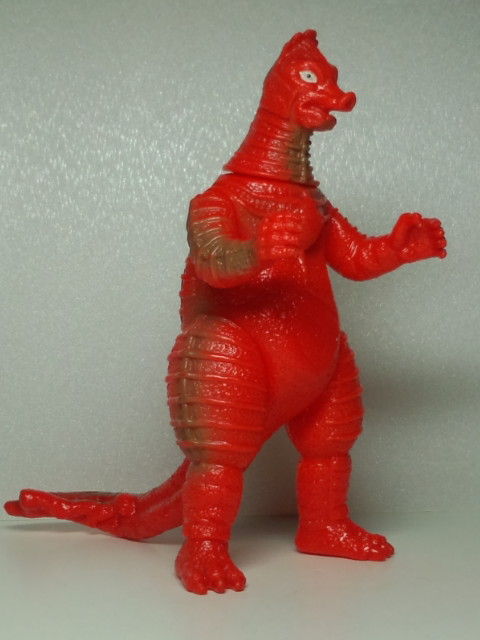 兇悪怪獣 バニリン ソフビ 怪獣ビフォー&アフター 第13回『バニラ⇒イモラ』 : フクロムシ