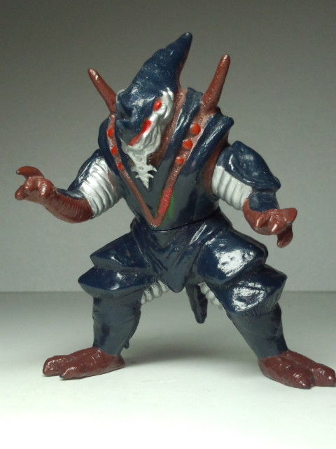 リアルグリッドマン「シノビラー」 : 怪獣バイパス