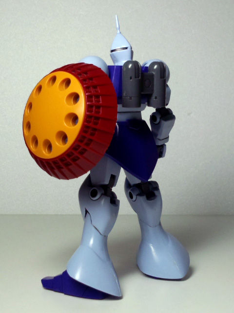 HGUC 002「YMS-15 ギャン」1/144 : ゲルググとゲルググと