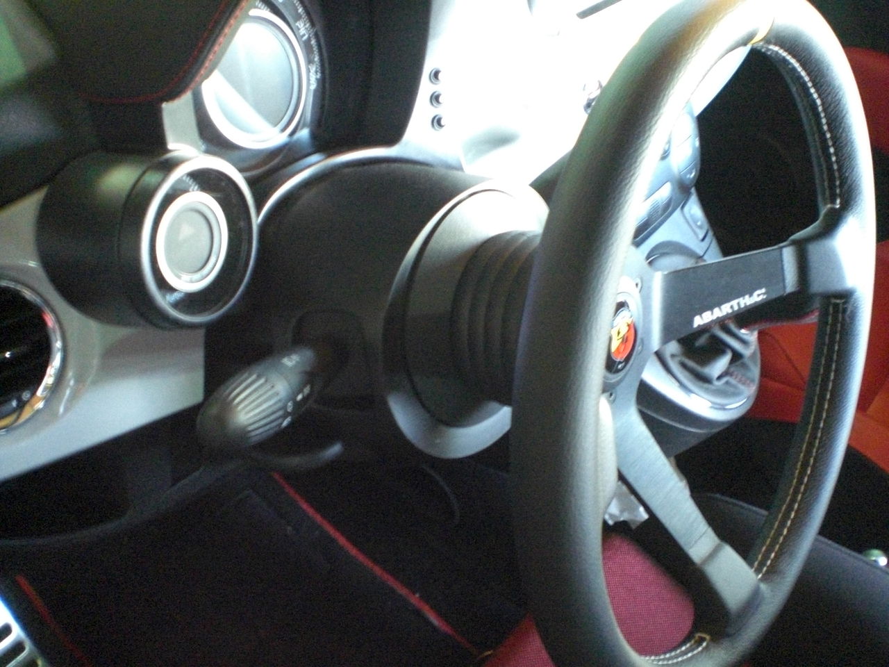 アバルト　500 595 695 ステアリングボス ステアリングボス アバルト500 595 695 ABARTH