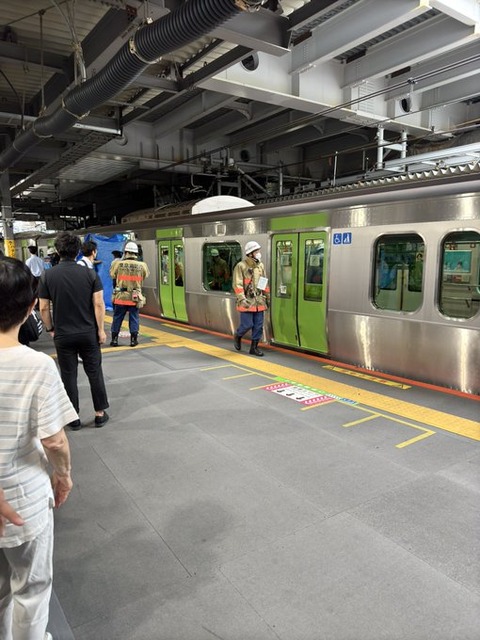 C5B98D44-8A95-41E8-B7D8-CA4EEA4D66A1