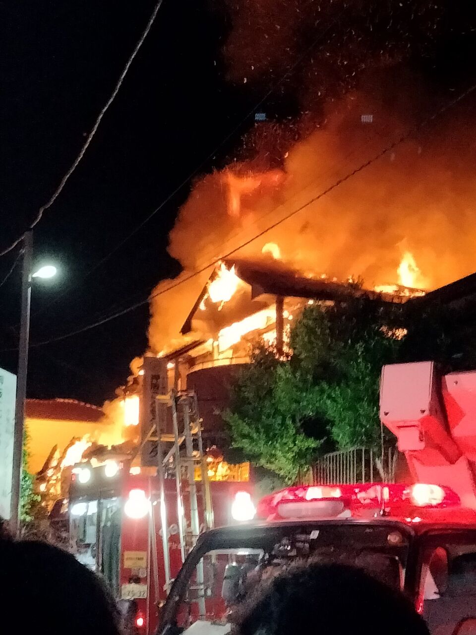 火事情報まとめ 埼玉県さいたま市見沼区南中野 大宮東新井団地付近 住宅街から火の手あがる火災6 1 埼玉 見沼区 事件事故 災害速報ニュース