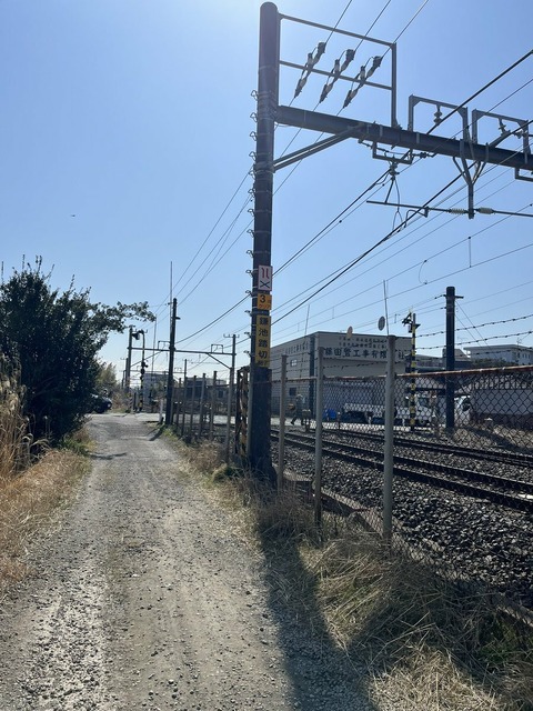 2Qef6wIh3L-1cRrIr0u1Ee-U