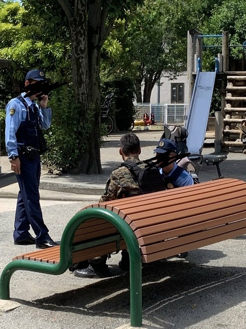 JRnZdhPVA5_FSrCVFCfCqYl