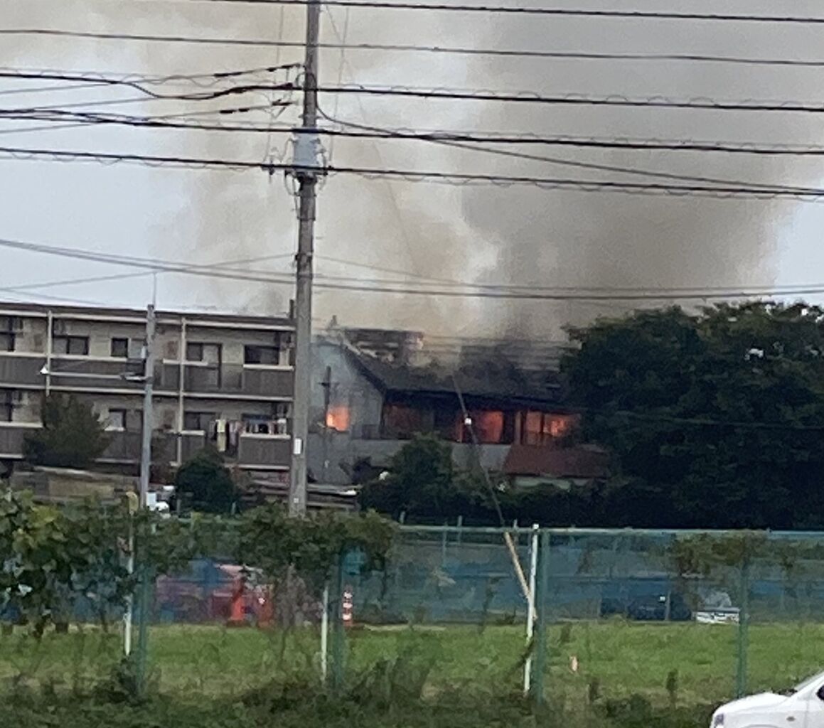 火事情報まとめ 千葉県富里市七栄 国道296号周辺地域から激しい黒煙あがる火災10 25 千葉 富里市 事件事故 災害速報ニュース