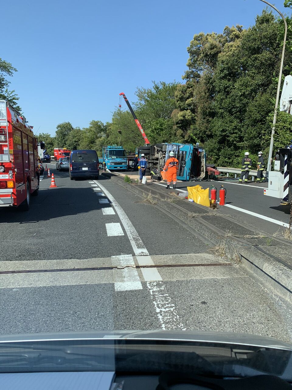 現場の様子 交通情報 国道16号 常磐道 柏インター入口付近 大型トラック横転事故で渋滞4月19日 千葉 事件事故 災害速報ニュース