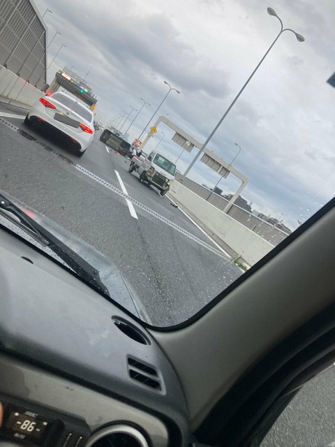 hpLcdGlWkV6y7742j5OpUh1