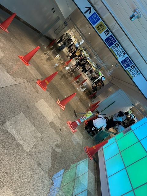 ejjU5F9377YG9gCFiV5ym