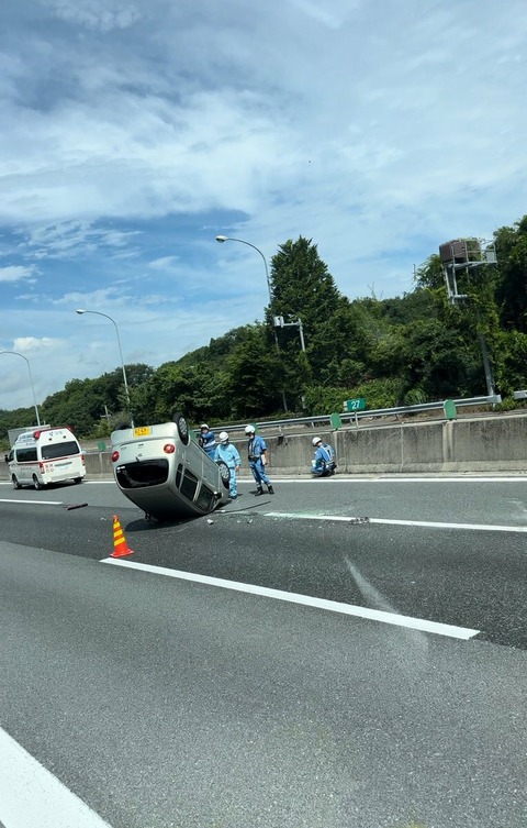 tfXBFJzOMHF8vdjybUkPL1cqM