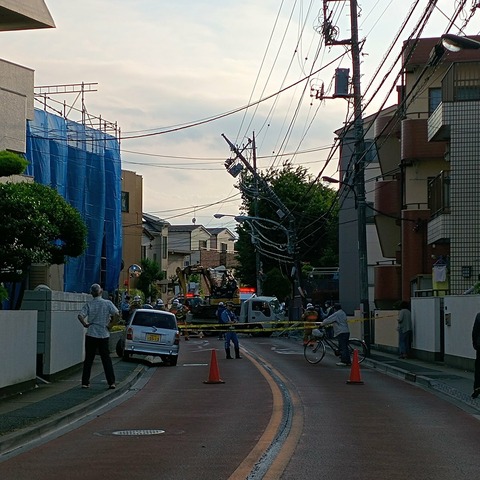 N_FUJBD8jKyNhUqWTdHVrwY