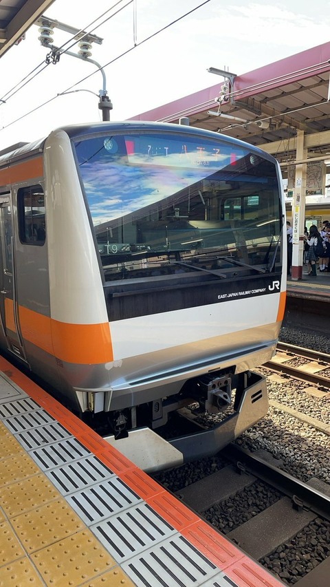 CdWHuEDw2FS5bAt-hsG8p