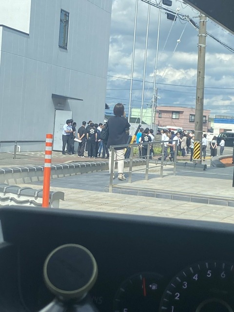 OofY_TSfDDk97sLzWuZkeJy