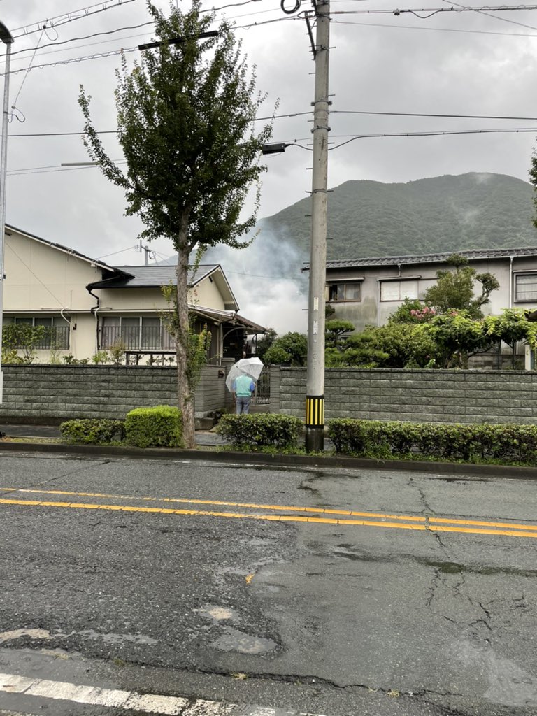 火事情報まとめ 福岡県北九州市門司区柳町3丁目付近 建物から煙あがる火災8 22 福岡 北九州市 事件事故 災害速報ニュース