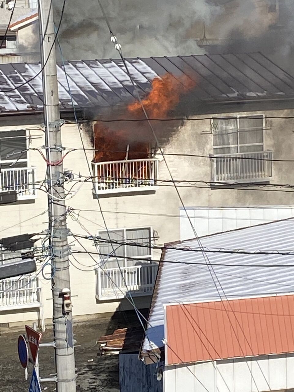 火事情報まとめ 宮城県仙台市太白区鹿野3丁目付近の住宅街で火の手あがる火災12月19日 仙台 事件事故 災害速報ニュース 火事情報まとめ 宮城県仙台市太白区鹿野3丁目付近の住宅街で火の手あがる火災12月19日 仙台 事件事故 災害速報ニュース