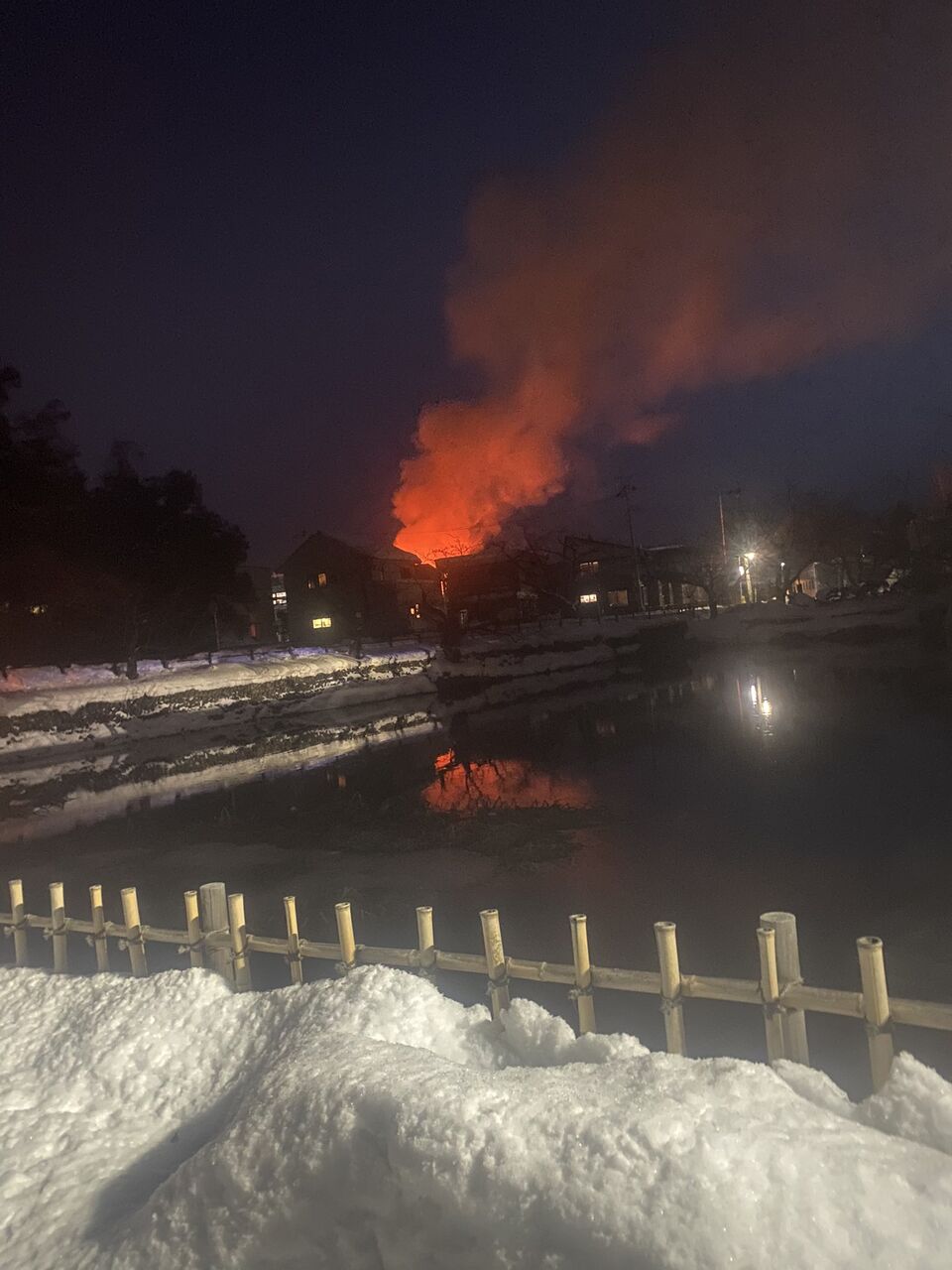 火事情報まとめ 青森県弘前市馬屋町の付近で火の手あがる火災1月15日 青森 弘前市 事件事故 災害速報ニュース
