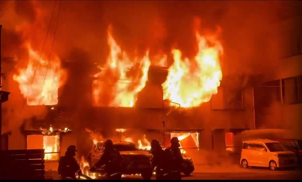 火事情報まとめ 千葉県船橋市薬円台５丁目３７番付近で激しい炎あがる火災 国道296号一時交通規制 1月30日 千葉 船橋市 事件事故 災害速報ニュース