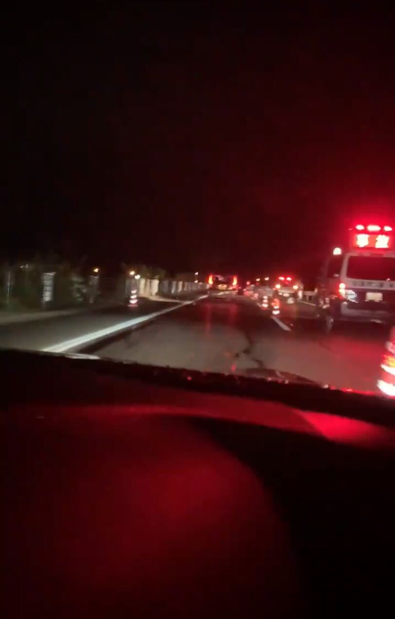 渋滞情報 国道7号 新新バイパス 新発田方面 聖籠インター付近乗用車大破事故で車線規制渋滞11月7日 新潟 事件事故 災害速報ニュース