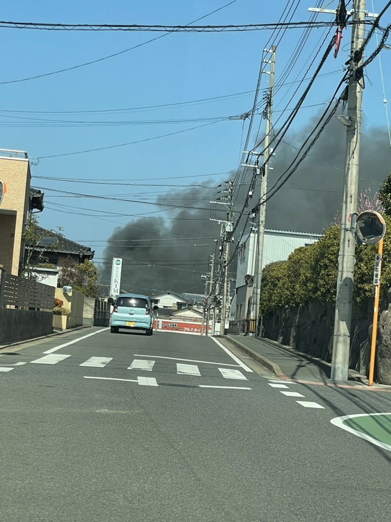 火事情報まとめ 兵庫県神戸市須磨区板宿町３丁目５番 板宿八幡神社付近 消防車入りづらい住宅街で火の手あがる火災2月21日 神戸 板宿町 事件事故 災害速報ニュース