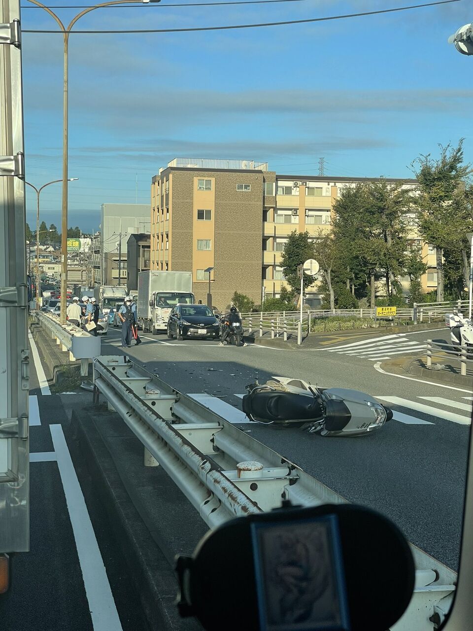 現場の様子 交通情報 国道246号 神奈川県川崎市宮前区有馬 鷲沼付近 バイク事故で渋滞9 7 神奈川 川崎 鷲沼 事件事故 災害速報ニュース 現場の様子 交通情報 国道246号 神奈川県川崎市宮前区有馬 鷲沼付近 バイク事故で渋滞9 7 神奈川 川崎 鷲沼 事件事故 災害速報ニュース