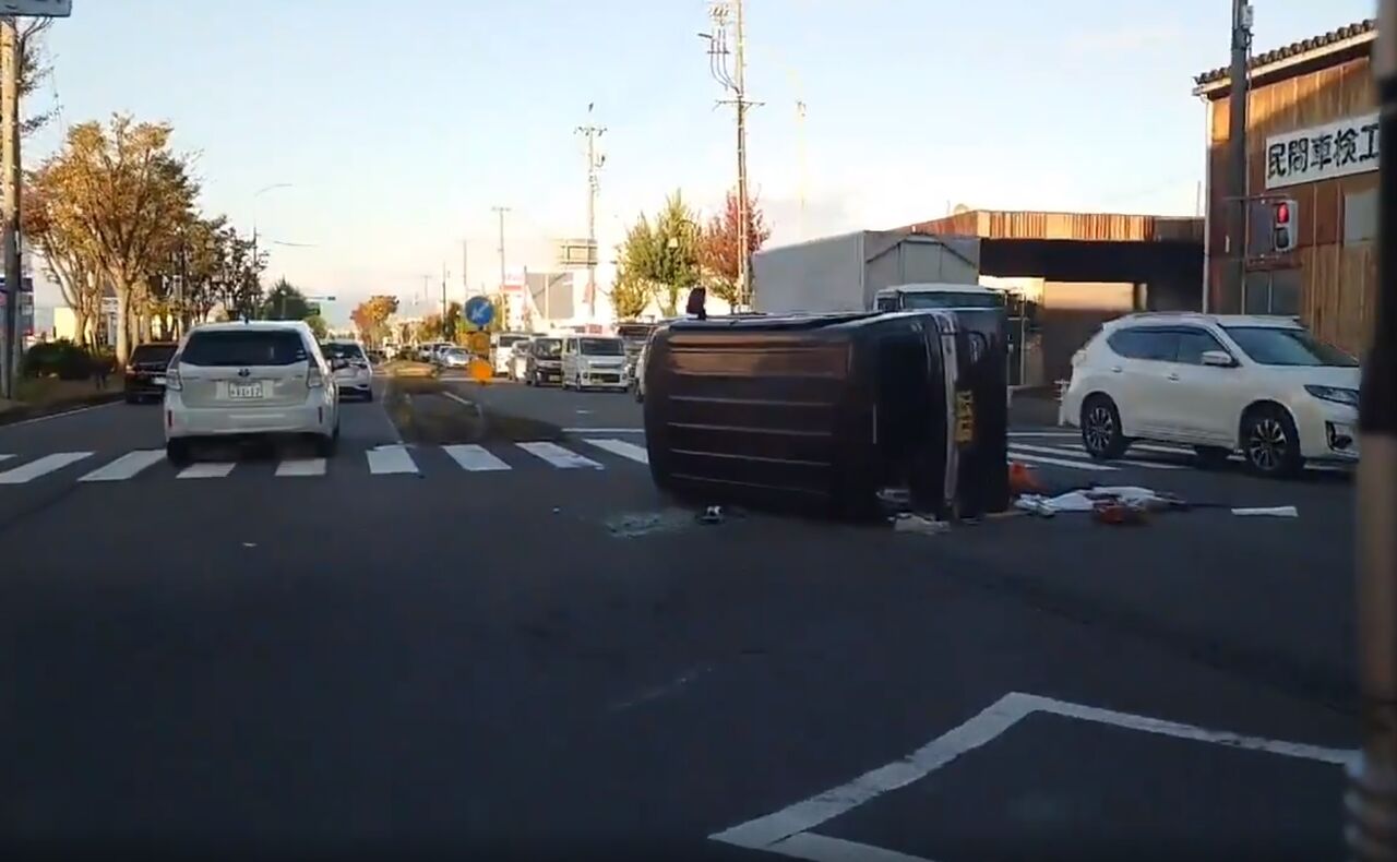 渋滞情報】愛知県一宮市花池3丁目 名鉄名古屋本線 妙興寺駅 ピアゴ付近道路 軽自動車横転事故で渋滞10月4日 一宮市 事件事故・災害速報ニュース 渋滞情報】愛知県一宮市花池3丁目 名鉄名古屋本線 妙興寺駅 ピアゴ付近道路 軽自動車横転事故で渋滞10月4日 一宮市 事件事故・災害速報ニュース