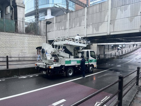 ehfTXv3lnwLnuf-g4d-QA==